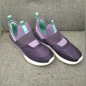♥️ 3/$15 Kids Purple and Teal Slip-On Shoes Size 5